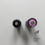 Ich bin ein zerlegter X Max V2 Pro mit pinkem Akku. X Max V2 Pro aufschrauben